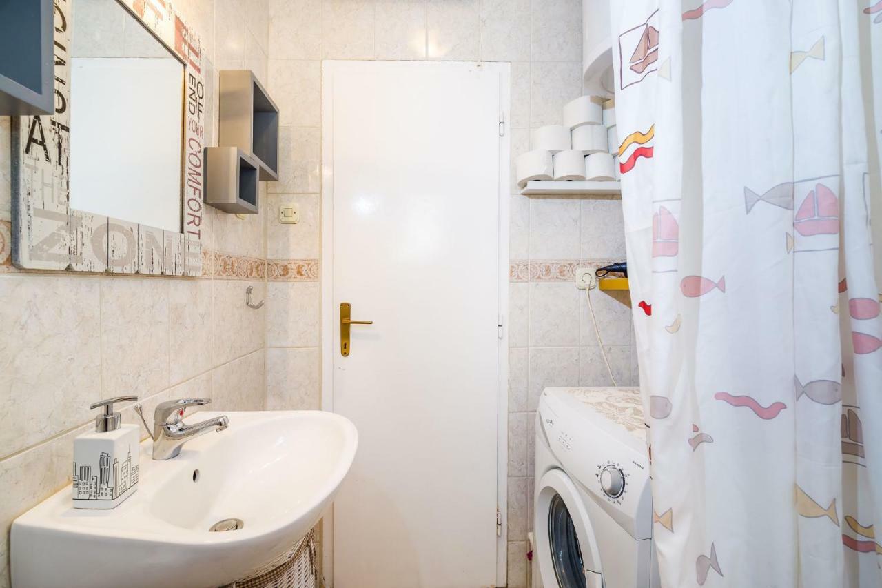 Cute Shabby Chic Ella Apartment *